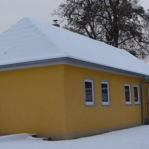 Bootshaus im schnee